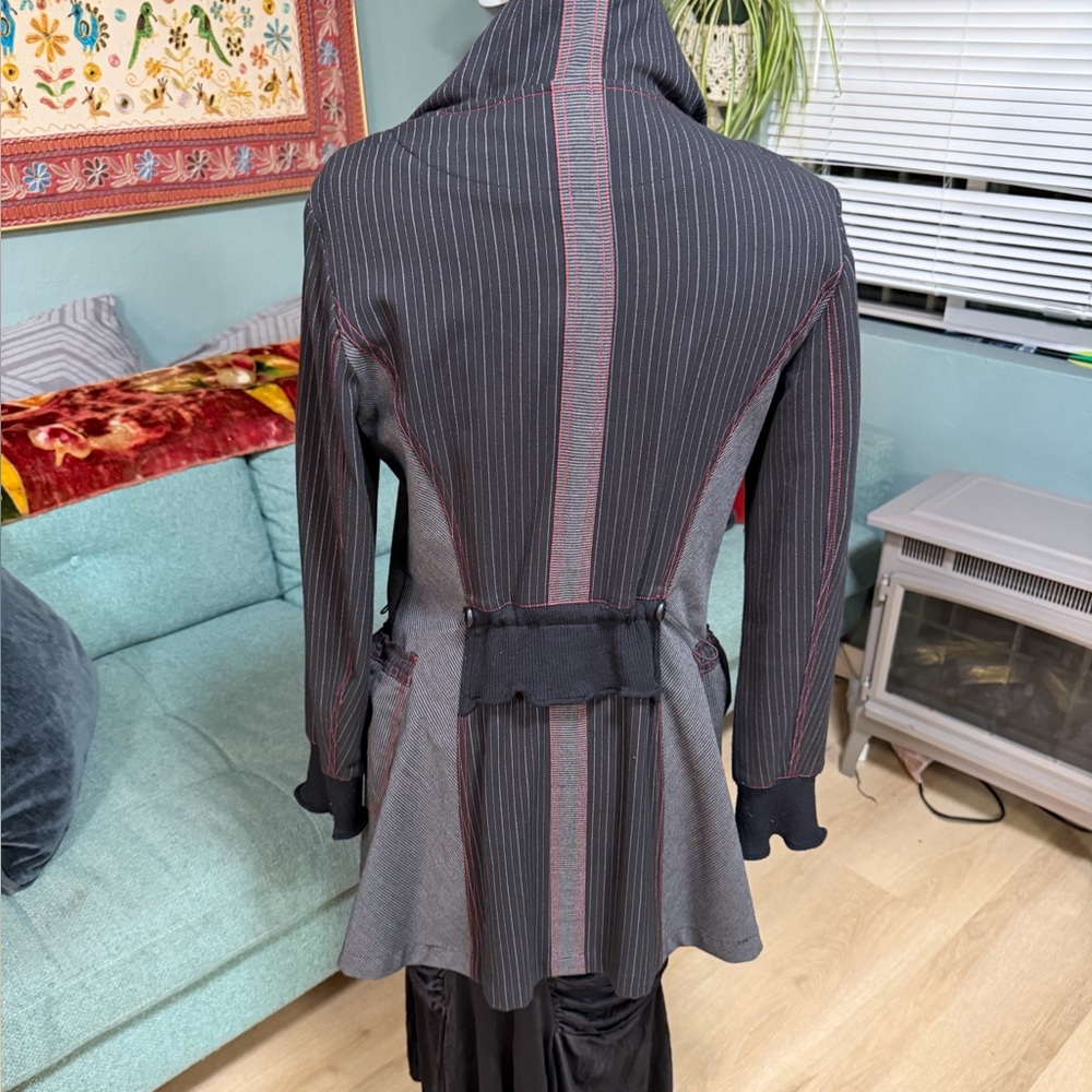 Vintage LanVie Black Pinstripe Hooded Lightweight Black Red Jacket Pinstripe 6 - Picture 7 of 16
